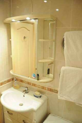 Апартаменты Zaclavskaya Central, 2 rooms apartment in centre near metro Минск Апартаменты с 1 спальней-29