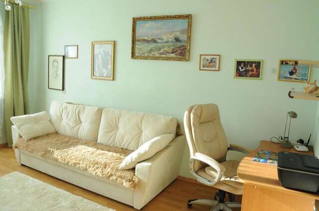 Апартаменты Zaclavskaya Central, 2 rooms apartment in centre near metro Минск-8